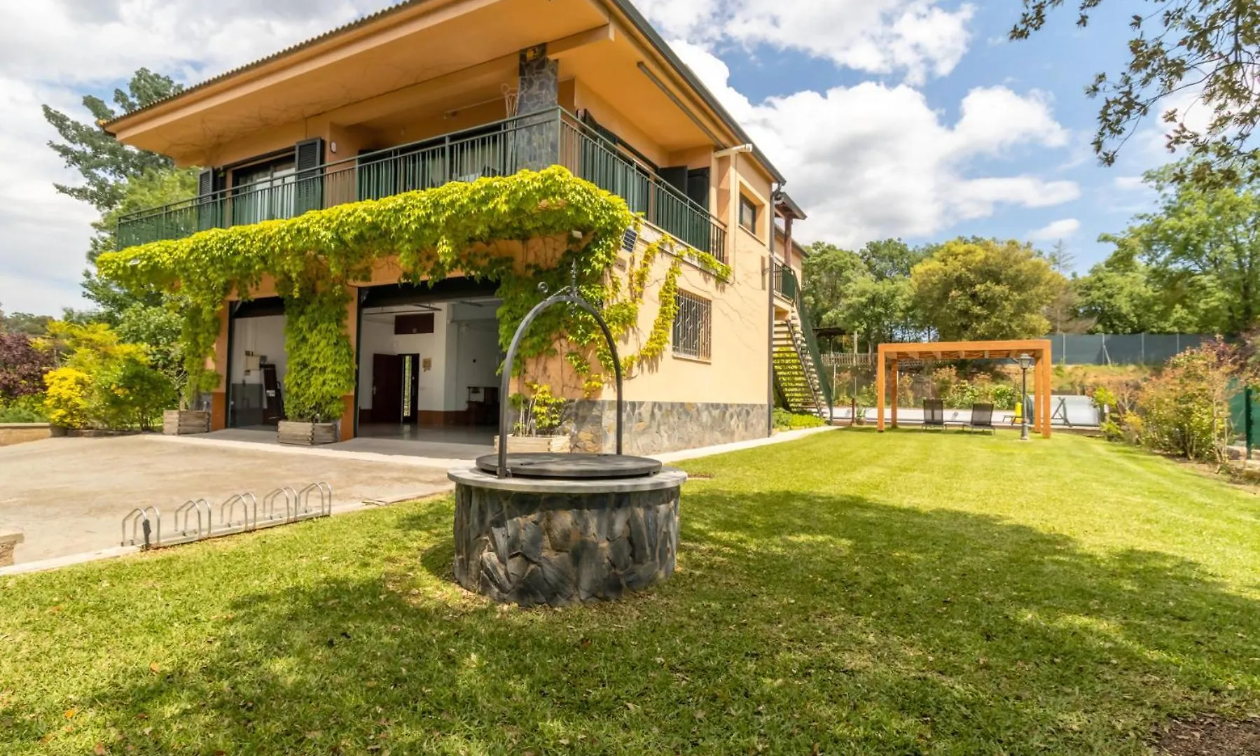 فيلا Ca La Iaia Casa Con Piscina Y Jardin خيرونا 0*,  إسبانيا